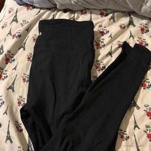 Yogalicious Lux Black Ankle Leggings